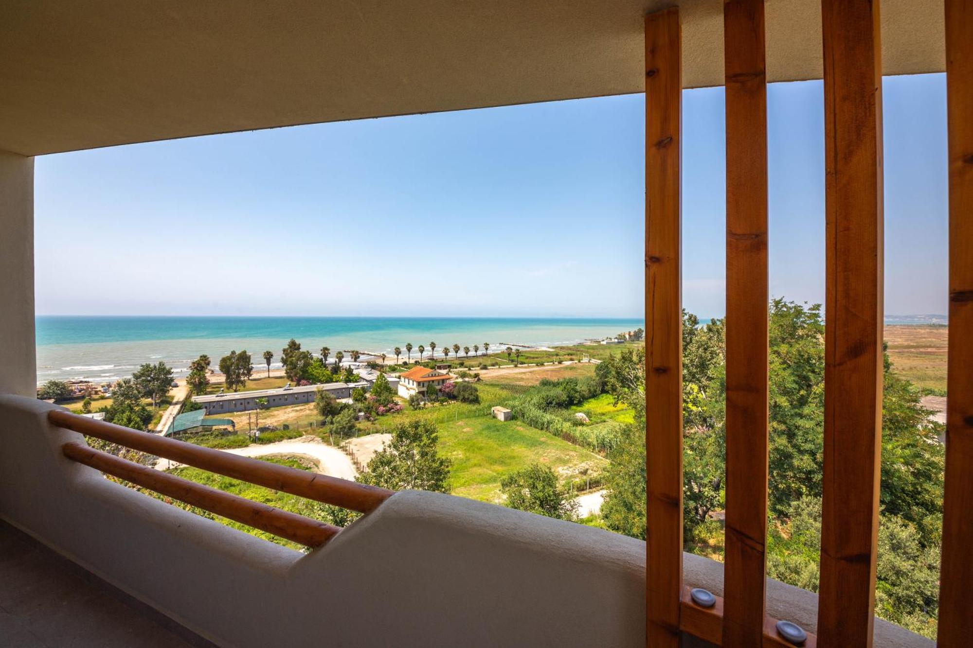 Emara Boutique Hotell 4*