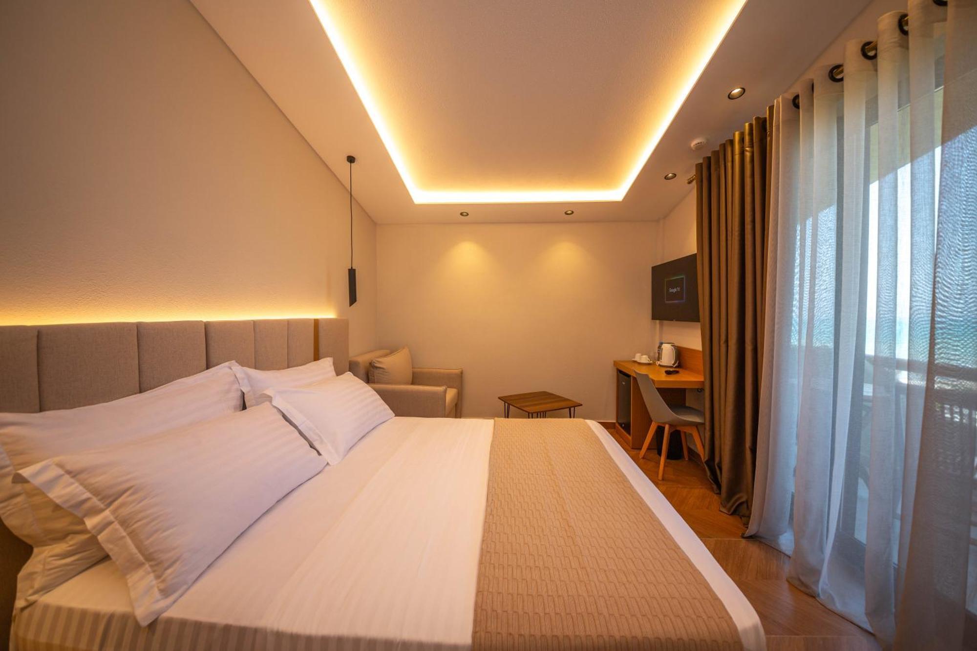 Emara Boutique Hotell 4*